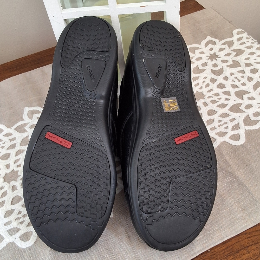 APEX, NWT,  8 XWide, Woman's Black Dress Shoes - Picture 5 of 8